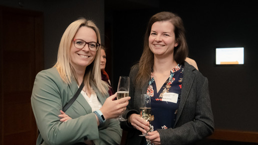 für den VSR: Tanja Romstedt (Vorsitzende) und Mandy Scholz (Frauenbeauftragte)