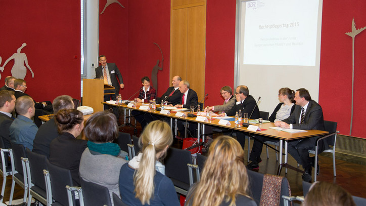 Podiumsdiskussion zum Rechtspflegertag 2015