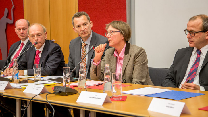 Podiumsdiskussion zum Rechtspflegertag 2015